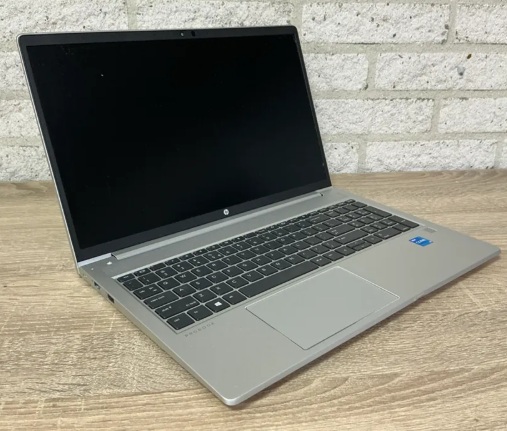 HP ProBook 450 16GB 1 TB G8